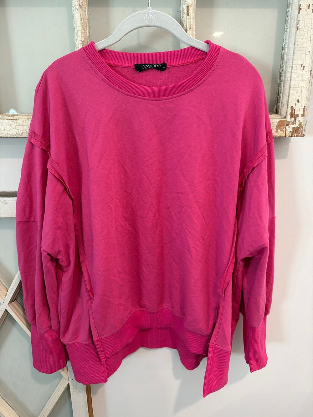 Domodo size large bright pink sweatshirt